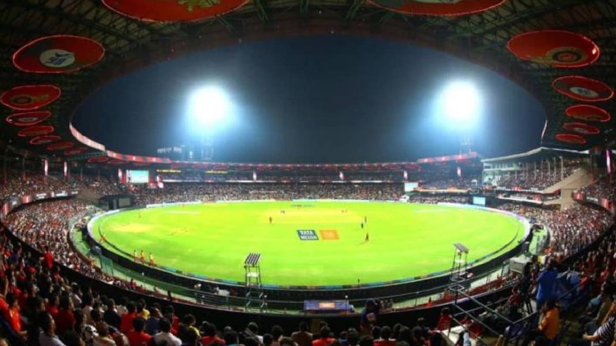 ಆಟ ನೋಡೋಕೆ ಬಂದವರಲ್ಲ, ಮೊಬೈಲ್ ಎಗರಿಸೋಕೆ ವಿಮಾನದಲ್ಲೇ ಬಂದರು - ಚಿನ್ನಸ್ವಾಮಿ ಸ್ಟೇಡಿಯಂನ ಆ ಶಾಕಿಂಗ್ ಕಥೆ!!