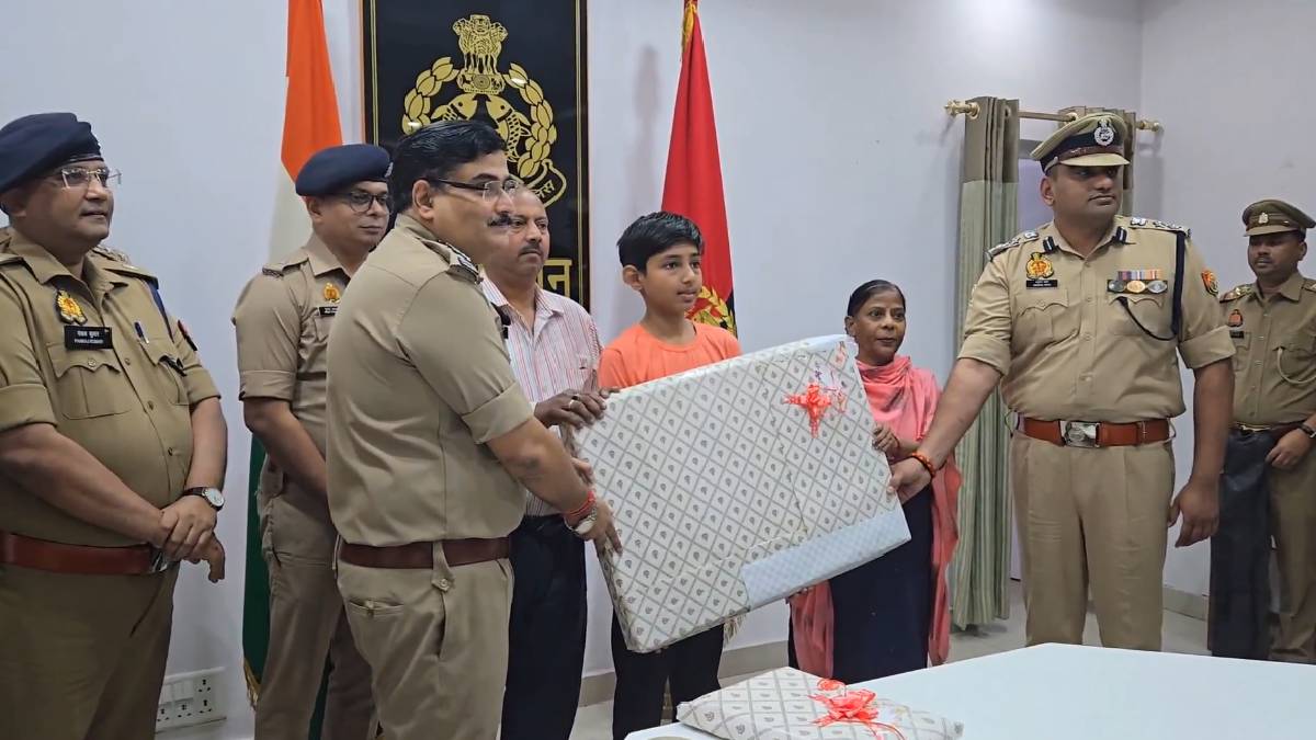 ಖದೀಮರಿಗೇ ಶಾಕ್ ಕೊಟ್ಟ 13ರ ಪೋರ - ಪೋಷಕರ 6 ಲಕ್ಷ ರೂಪಾಯಿ ಉಳಿಸಿದ ತನ್ಮಯ್ ಸಾಹಸ!!