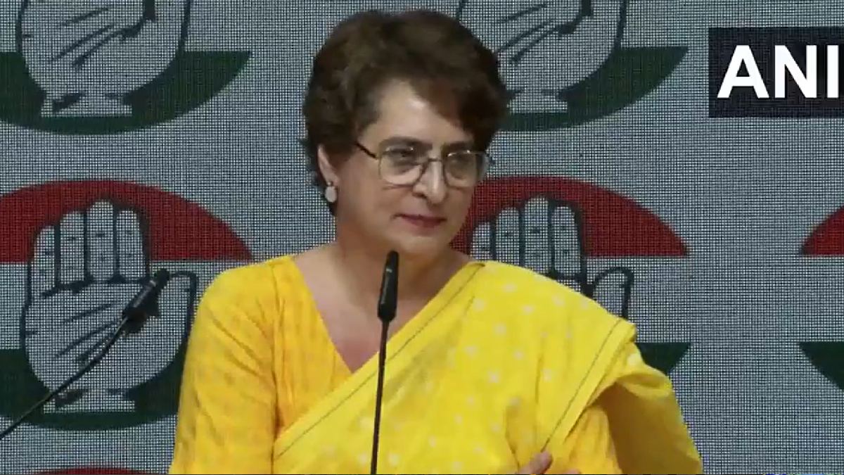 Priyanka Gandhi Criticizes Govt as Women’s Reservation Bill Fails in Lok Sabha