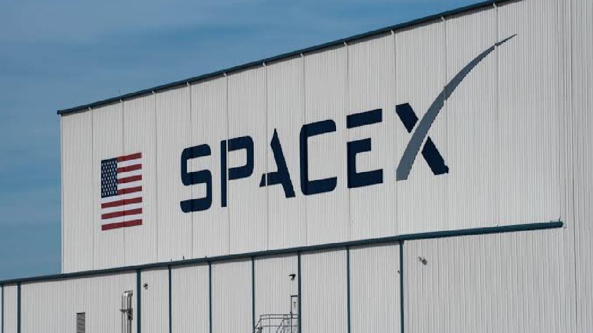 SpaceX Files for IPO: Elon Musk’s $2 Trillion Giant Sets Sights on Largest Listing Ever