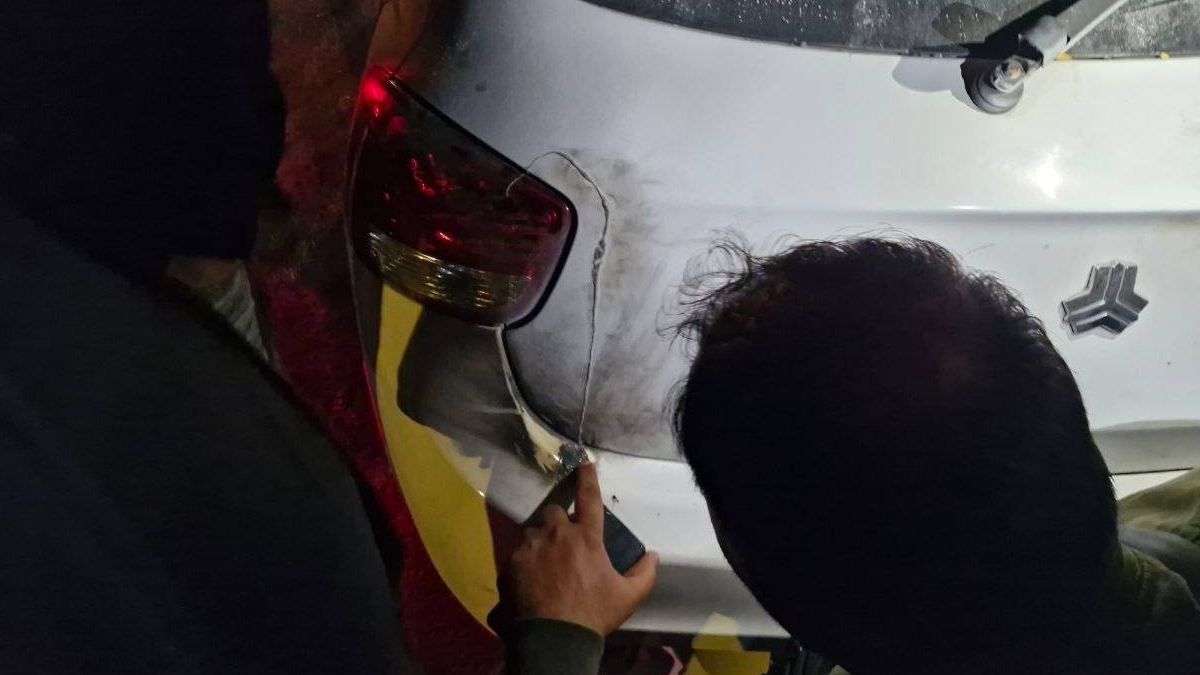 Tehran Explosions: Car Bombing on Imam Khomeini Street Injures 3