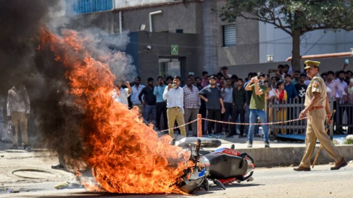 ಕಾರ್ಮಿಕರಿಗೆ ಬಂಪರ್ ಗಿಫ್ಟ್: ಸಂಬಳದಲ್ಲಿ ಶೇ. 21 ರಷ್ಟು ಹೆಚ್ಚಳ; ಆದ್ರೆ 20 ಸಾವಿರ ರೂ. ಸಂಬಳದ ಕಥೆಯೇನು?