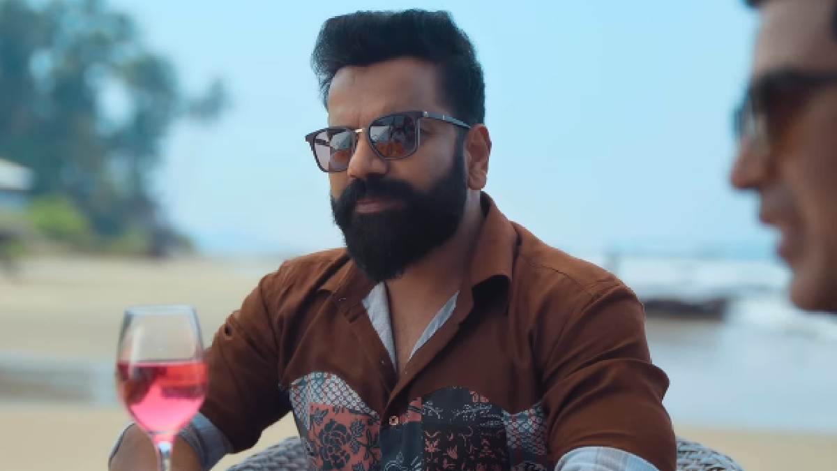 ‘Ayogya 2’ Audio Rights | Photo Credit: https://www.instagram.com/sathish_ninasam_official/