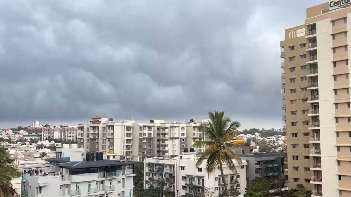 Bengaluru Rain Alert: Heavy Showers Hit City, IMD Predicts Thunderstorms for 3 Days