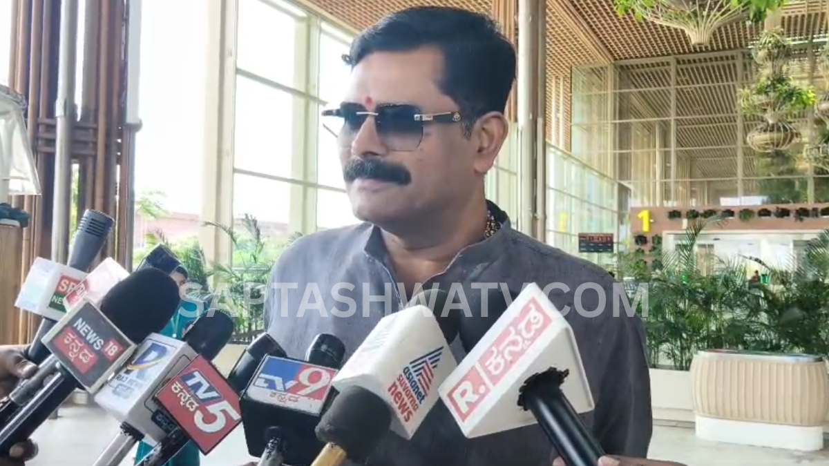 ಸಿಎಂ-ಡಿಸಿಎಂ ಬೆನ್ನಲ್ಲೇ ದೆಹಲಿಗೆ ಹೊರಟ ಸಚಿವ ತಂಗಡಗಿ - ಹೈಕಮಾಂಡ್ ತುರ್ತು ಸಭೆಯ ಅಸಲಿ ಸೀಕ್ರೆಟ್ ಏರ್‌ಪೋರ್ಟ್‌ನಲ್ಲಿ ಬಯಲು!!