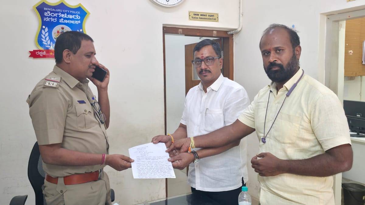 ಅಕ್ರಮ ಬಾಂಗ್ಲಾ ವಲಸಿಗರ ಹಾವಳಿ - ಕೆ.ಆರ್.ಪುರಂನಲ್ಲಿ ಖದೀಮರನ್ನ ಪೊಲೀಸರಿಗೆ ಹಿಡಿದುಕೊಟ್ಟ ಸಾರ್ವಜನಿಕರು!!