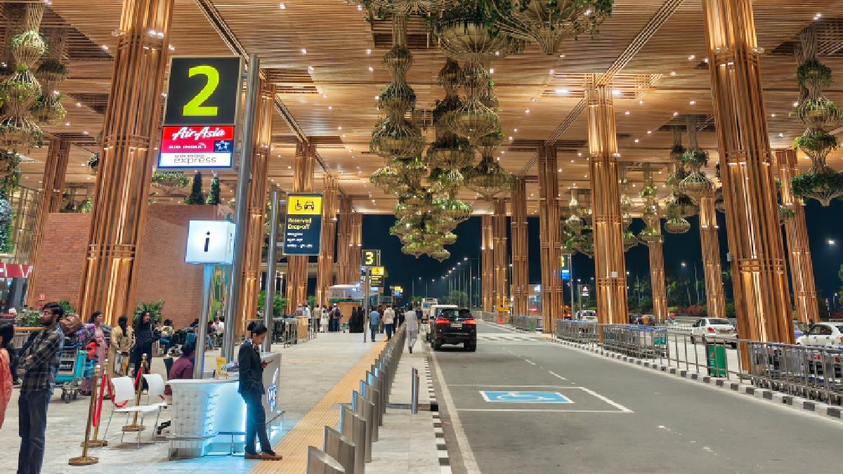 Kerala Passenger Arrested for Allegedly Molesting Air Hostess on Bahrain-Bengaluru Flight