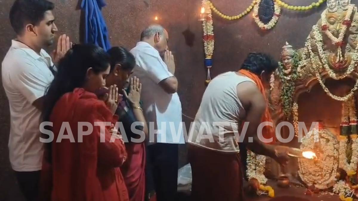 ಬೀಕನಹಳ್ಳಿಯಲ್ಲಿ ಟಿ.ಡಿ. ರಾಜೇಗೌಡ ಕುಟುಂಬ ಸಮೇತ ವಿಶೇಷ ಪೂಜೆ