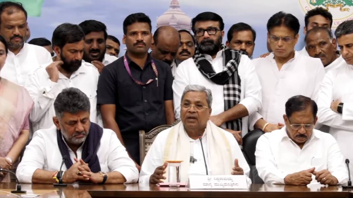 ಬಡವರ ಕಣ್ಣೀರೊರೆಸಿದ 'ಅಹಿಂದ ಸಾರಥಿ' ನಿರ್ಗಮನ