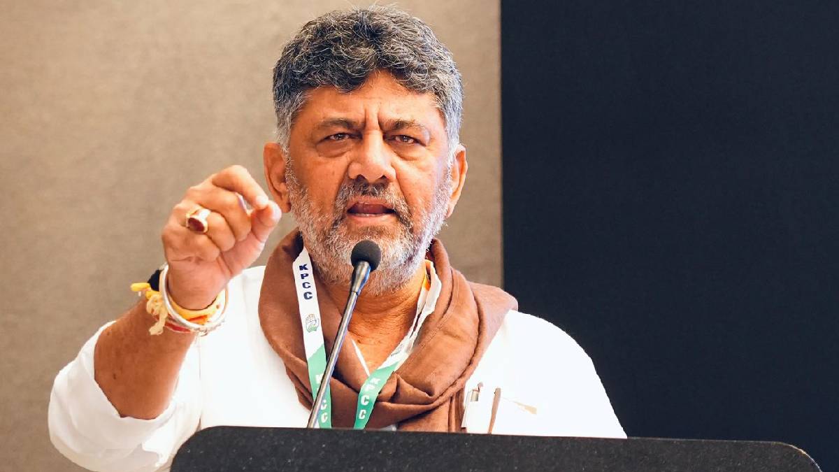ಕೊನೆಗೂ ಮುಗಿದ ಕುರ್ಚಿ ಫೈಟ್ ಹೈಡ್ರಾಮಾ - ಕರ್ನಾಟಕದ 25ನೇ ಮುಖ್ಯಮಂತ್ರಿಯಾಗಿ ಡಿ.ಕೆ. ಶಿವಕುಮಾರ್ ಪಟ್ಟಾಭಿಷೇಕ!!