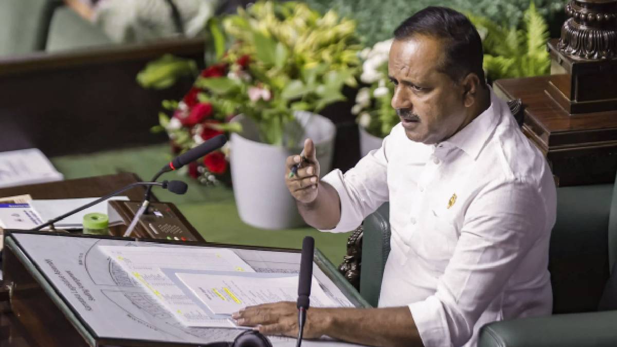 ಕುತ್ತಾರಲ್ಲಿ 'ಕೊರಗಜ್ಜ ಸರ್ಕಲ್' ಕಿರಿಕ್ - ಸ್ಪೀಕರ್ ಖಾದರ್‌ಗೆ ಘೇರಾವ್ ಹಾಕಿದ್ದವರ ಮೇಲೆ ಬಿತ್ತು FIR!!
