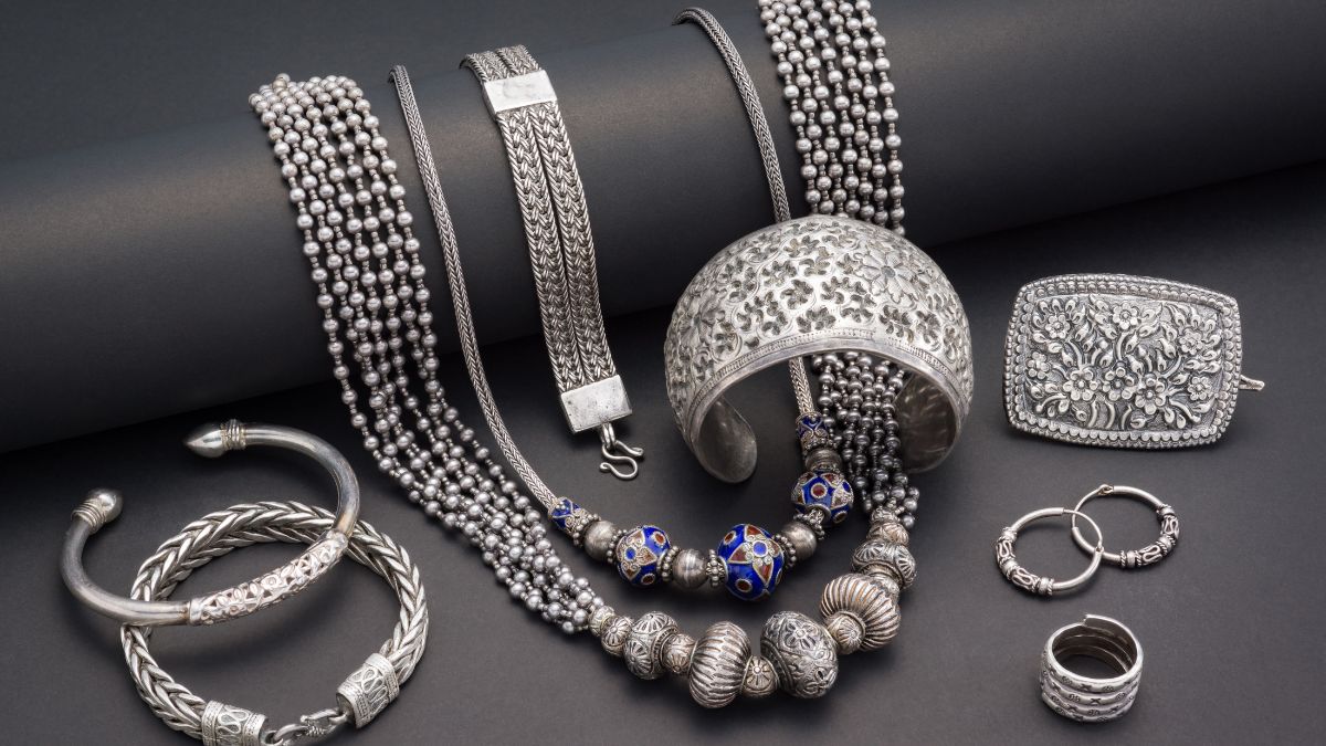 Silver Rate Today May 13, 2026: MCX Silver Surges Over Rs 17,400