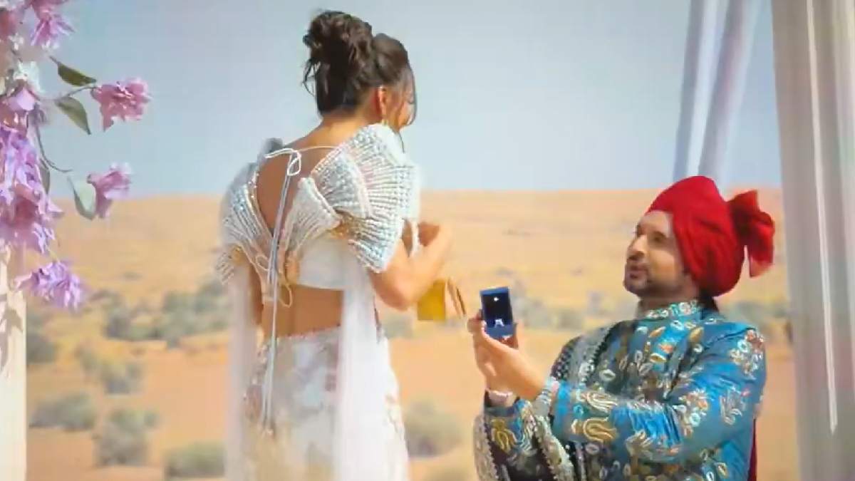 Tejasswi Prakash and Karan Kundrra’s Romantic Proposal on Desi Bling Goes Viral