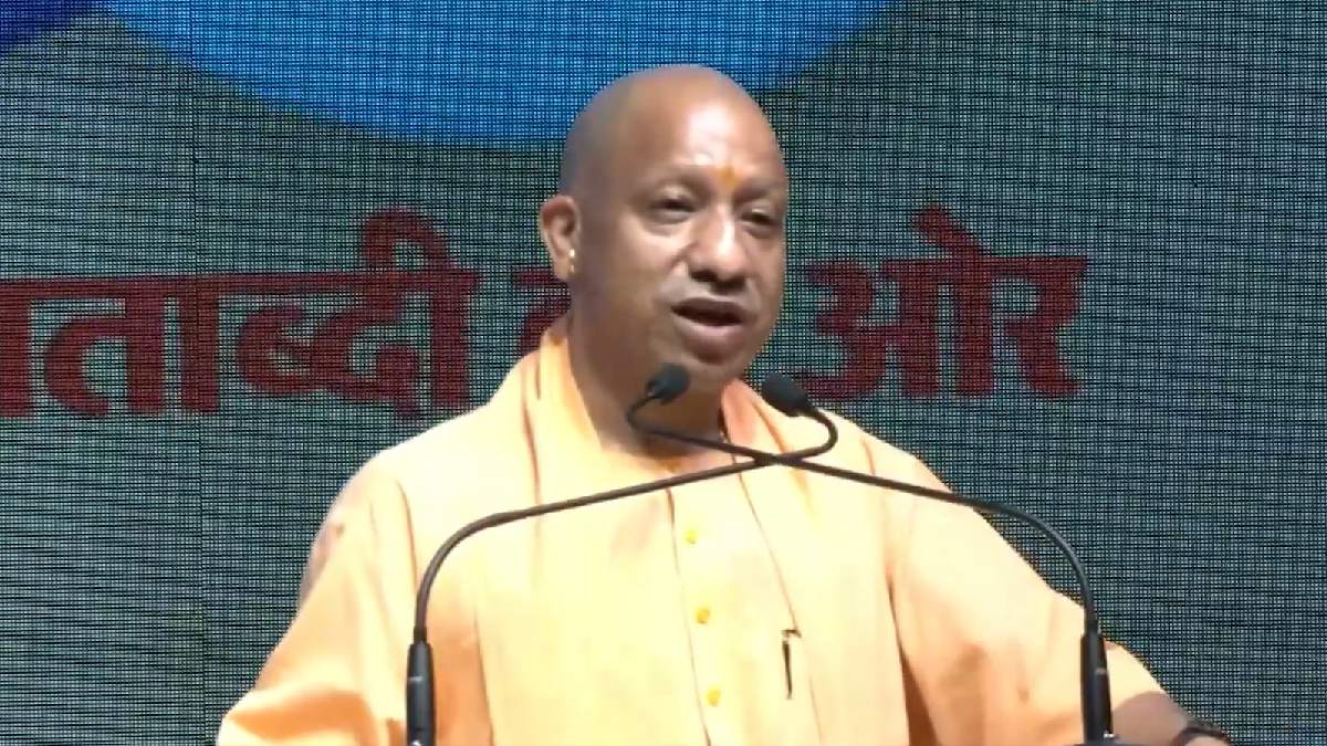 Yogi Adityanath Says Roads Cannot Be Blocked for Namaz, Warns of Strict Action