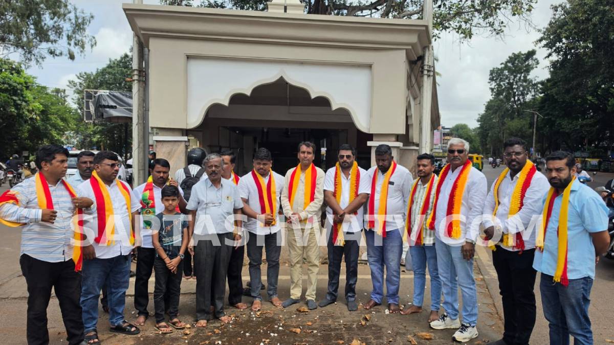 ಬೆಳಗಾವಿ ಗಡಿ ವಿವಾದ - 'ರಾಜ್ಯ ಪರ ಗೊತ್ತುವಳಿ'ಗಾಗಿ ಕನ್ನಡಪರ ಹೋರಾಟಗಾರರ 100 ದಿನಗಳ ಅಹೋರಾತ್ರಿ ಸಮರ!!