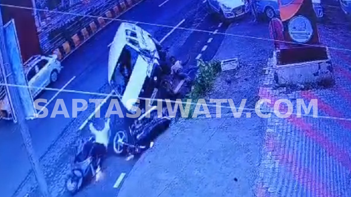Bengaluru Accident: One Dead, Three Injured After Eeco Car Hits Two Bikes on Mysuru Road