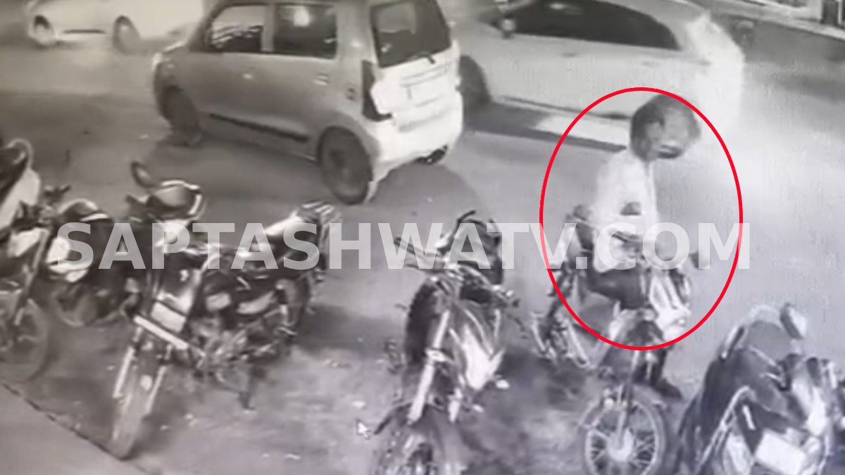 Doddaballapur Bike Theft: TVS Moped Stolen Outside Bar, CCTV Captures Incident