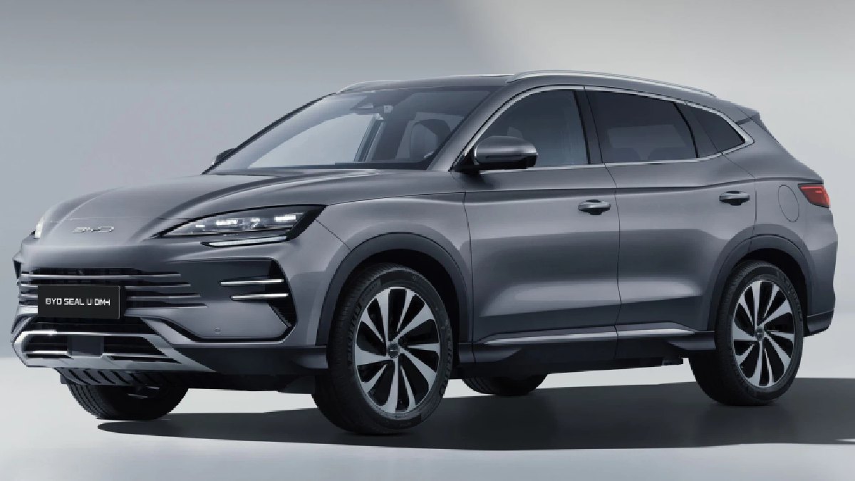 BYD Seal U PHEV Unveiled With 1,200+ Km Range, India Launch Likely in 2026