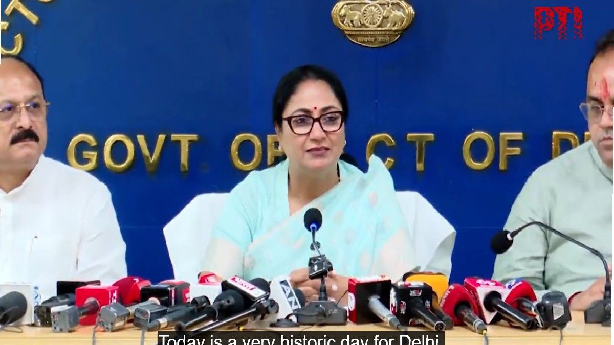 Delhi EV Policy 2026: No New Petrol Bikes from 2028 Under ₹15,000 Crore Plan