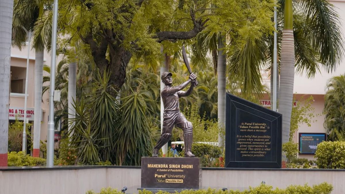 Parul University Unveils Statue of MS Dhoni, Honouring the Greatest Ever