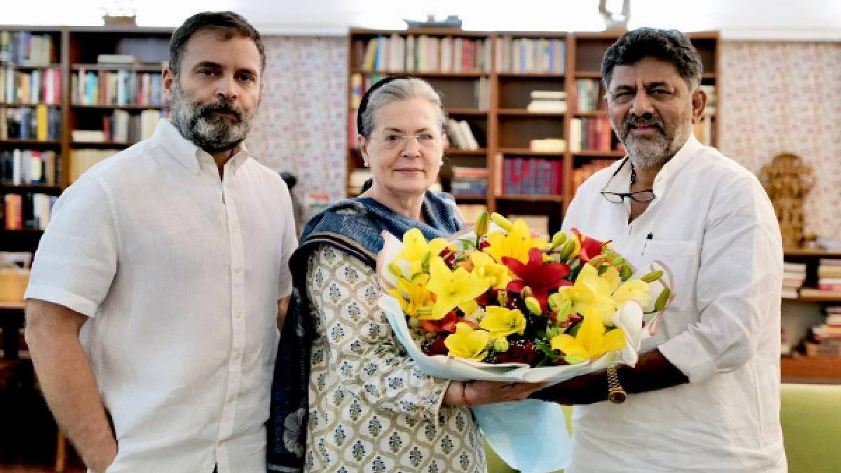 ಡಿಕೆಶಿ ಹೆಗಲಿಗೆ ಸಿಎಂ ಪಟ್ಟ - ಸೋನಿಯಾ ಗಾಂಧಿ ಆಡಿದ ಆ ಒಂದು ಮಾತು ಈಗ ರಾಜ್ಯ ರಾಜಕೀಯದಲ್ಲಿ ಸಖತ್ ವೈರಲ್!!