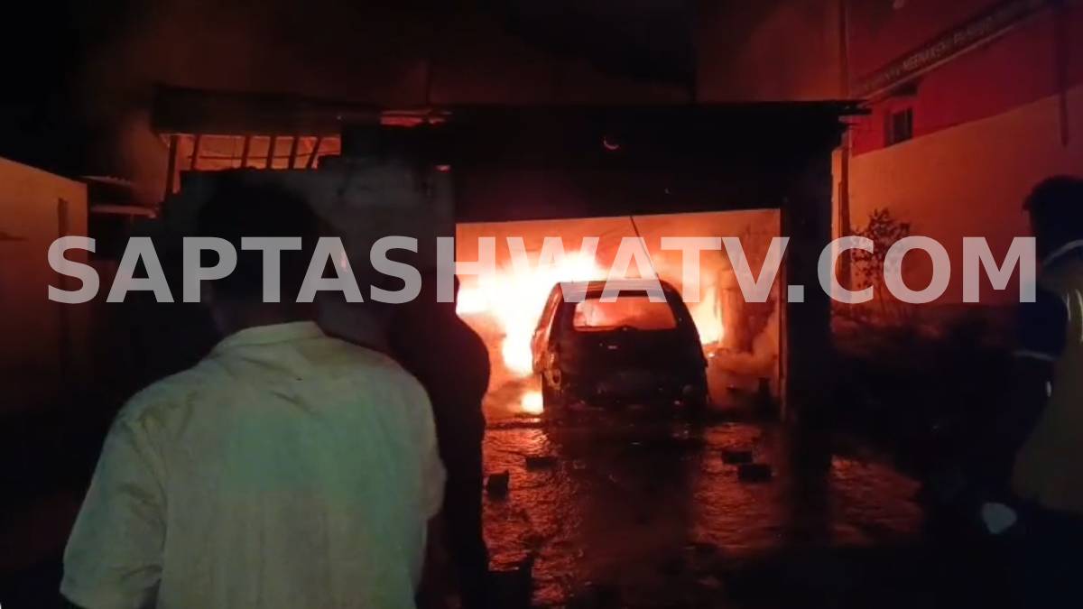 ಬೆಂಕಿಯ ಜ್ವಾಲೆಗೆ ಕರಕಲಾದವು ಕಾರುಗಳು - ಬಂಗಾರಪೇಟೆಯಲ್ಲಿ ಜಸ್ಟ್ ಮಿಸ್ ಆದ ಭೀಕರ ಪ್ರಾಣಾಪಾಯ!!
