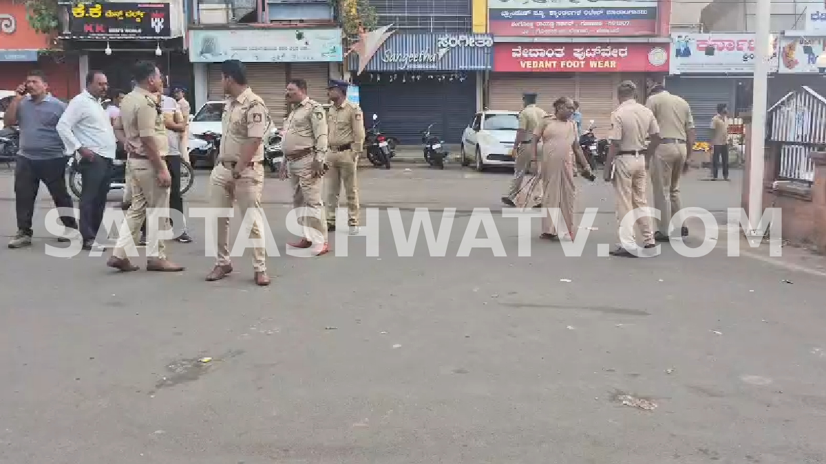 ಗೋಕಾಕ್ ನಗರದಲ್ಲಿ ರೌಡಿಗಳ ಹೆಡೆಮುರಿ ಕಟ್ಟಲು ಪೊಲೀಸರಿಂದ ಮಿಂಚಿನ ಕಾರ್ಯಾಚರಣೆ!!