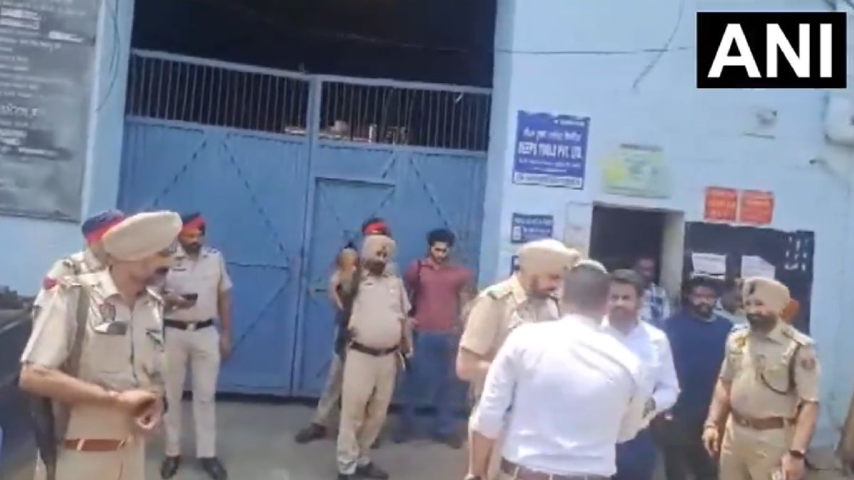 Three Workers Die After Toxic Gas Leak at Ludhiana Factory; Father and Son Among Victims