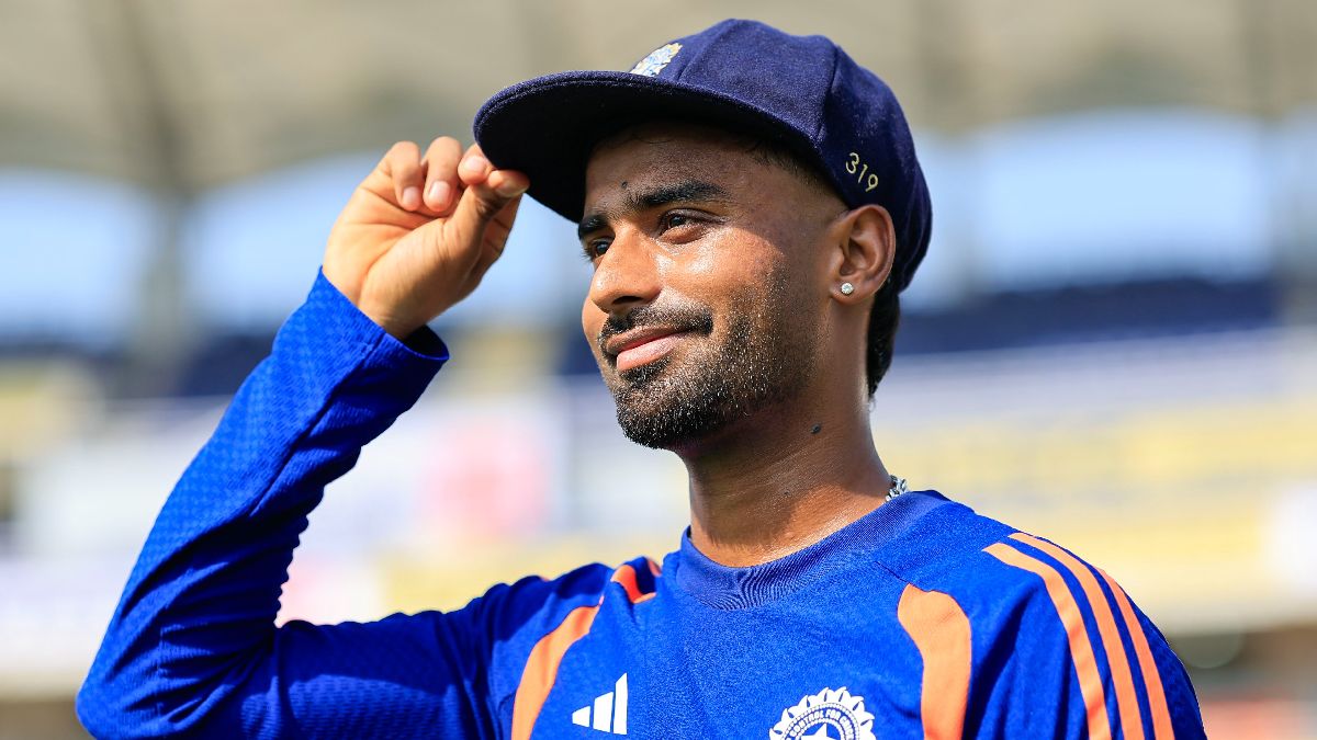 Manav Suthar Makes Test Debut for India, Receives Cap from Kuldeep Yadav