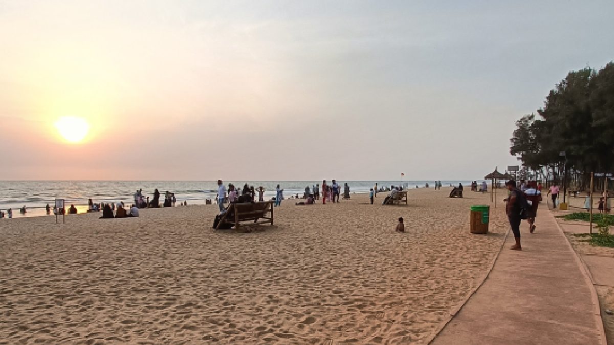 Uttara Kannada Bans All Water Sports and Adventure Activities Till August 31 Amid Monsoon Safety Concerns