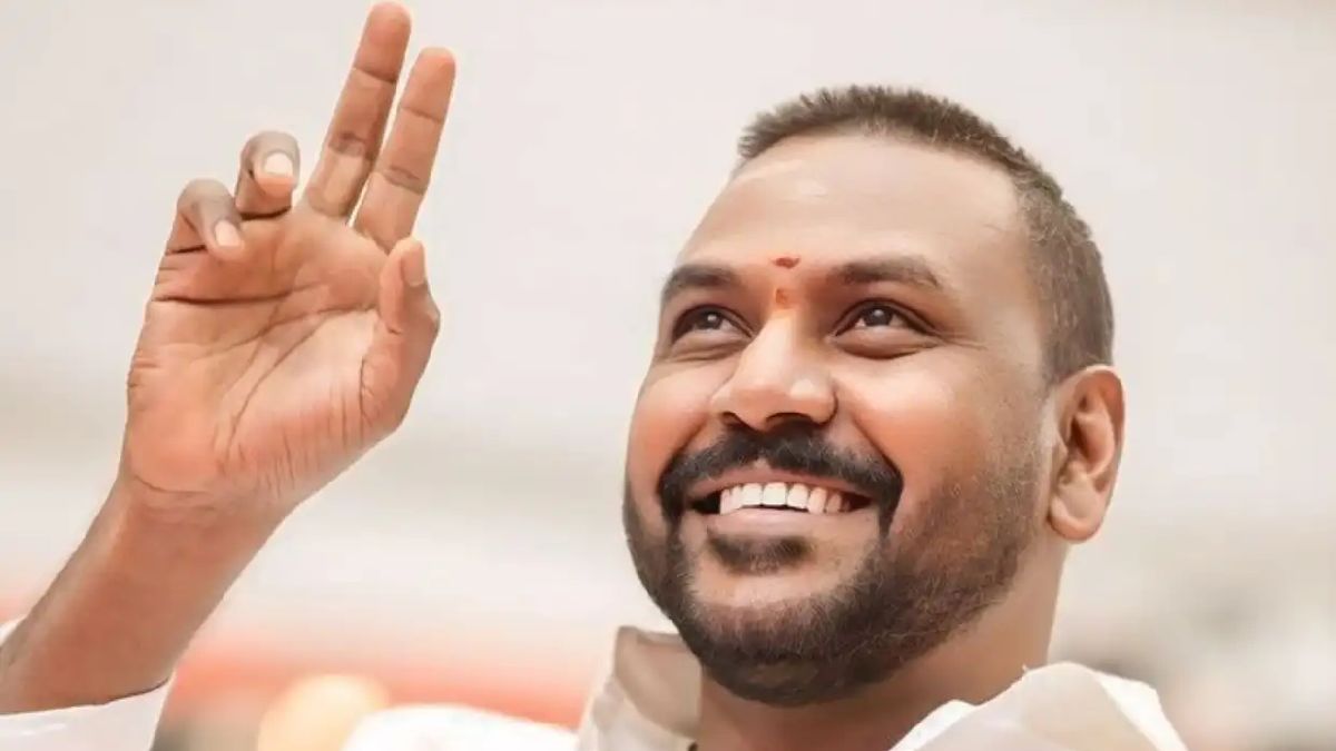 Raghava Lawrence Asks Fans About Political Entry After Vijay’s TVK Victory