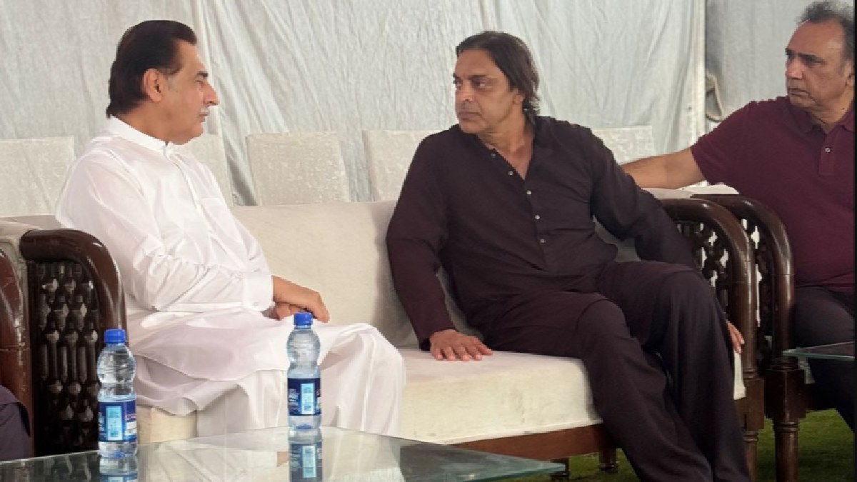 Shoaib Akhtar Under Spotlight After LeT-Linked PMML Leaders Attend Brother's Funeral
