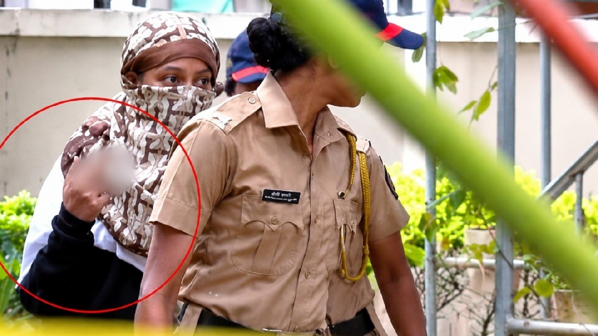 Ketan Agarwal Murder Case: Accused Siya Goyal Shows Middle Finger to Media Ahead of Court Appearance