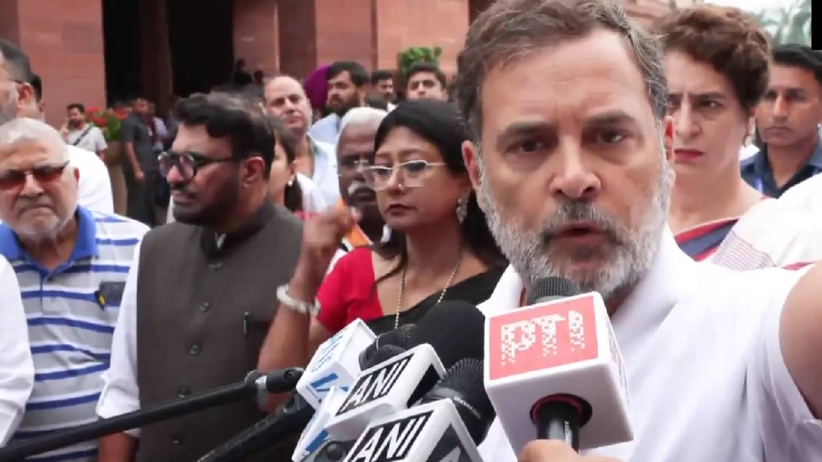 Rahul Gandhi Demands Resignation of PM Modi and Amit Shah Over Police Action on Protesters