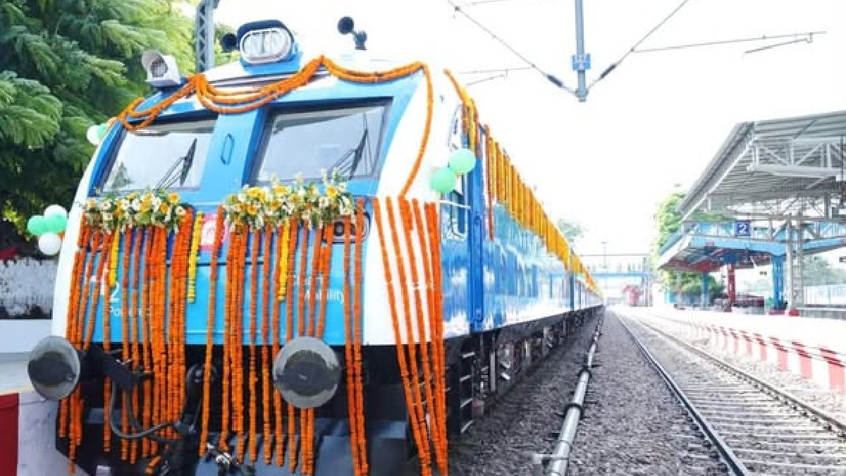 India's first hydrogen train | Photo Credit: https://x.com/nkk_123