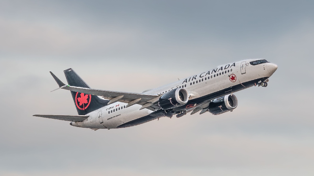 Air Canada Boeing 737 MAX Veers Off Taxiway After Landing in Montreal, All 162 On Board Safe