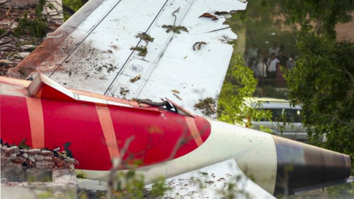 Air India Crash: Who Were the Two Pilots Flying the Aircraft? A Look at Their Experience and Careers
