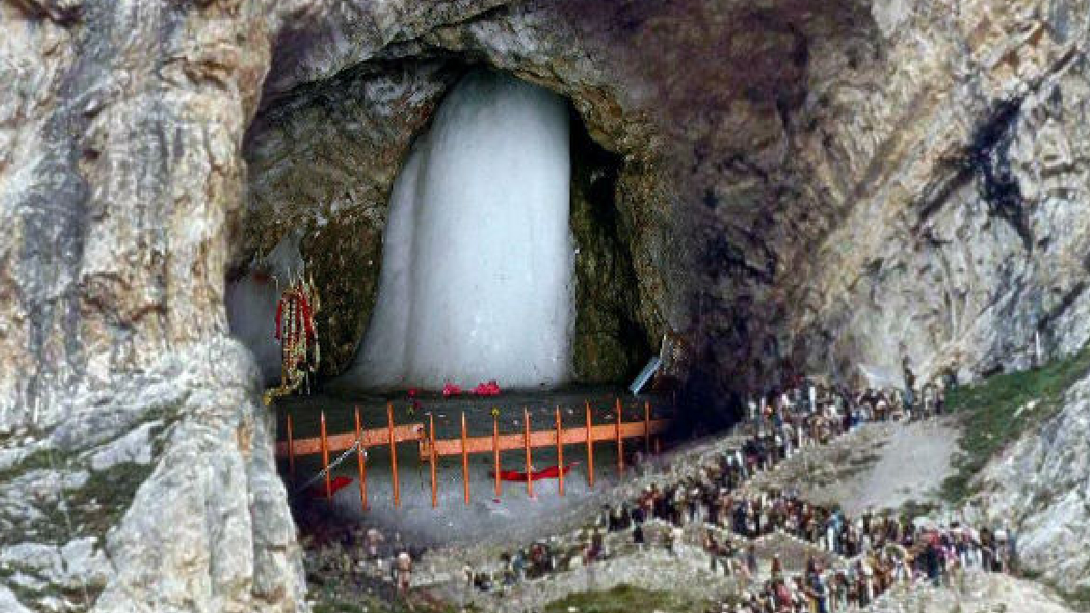 Amarnath Ice Shivling Melts Within Just Five Days of Yatra: Climate Change Raises Fresh Concerns Among Devotees