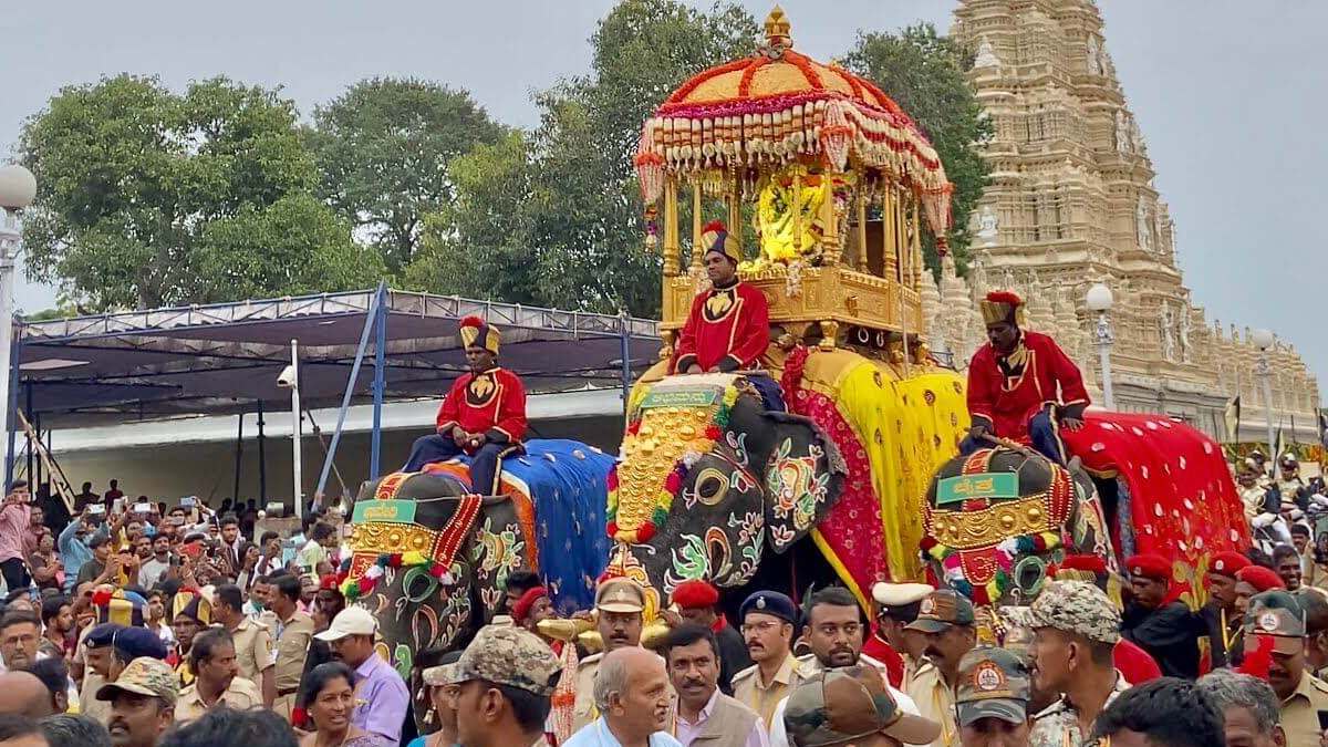 ಈ ಬಾರಿ ಬರೋಬ್ಬರಿ 11 ದಿನಗಳ ಕಾಲ ಅದ್ಧೂರಿಯಾಗಿ ನಡೆಯಲಿದೆ ನಾಡಹಬ್ಬ | Photo Credit: https://bxmysuru.com