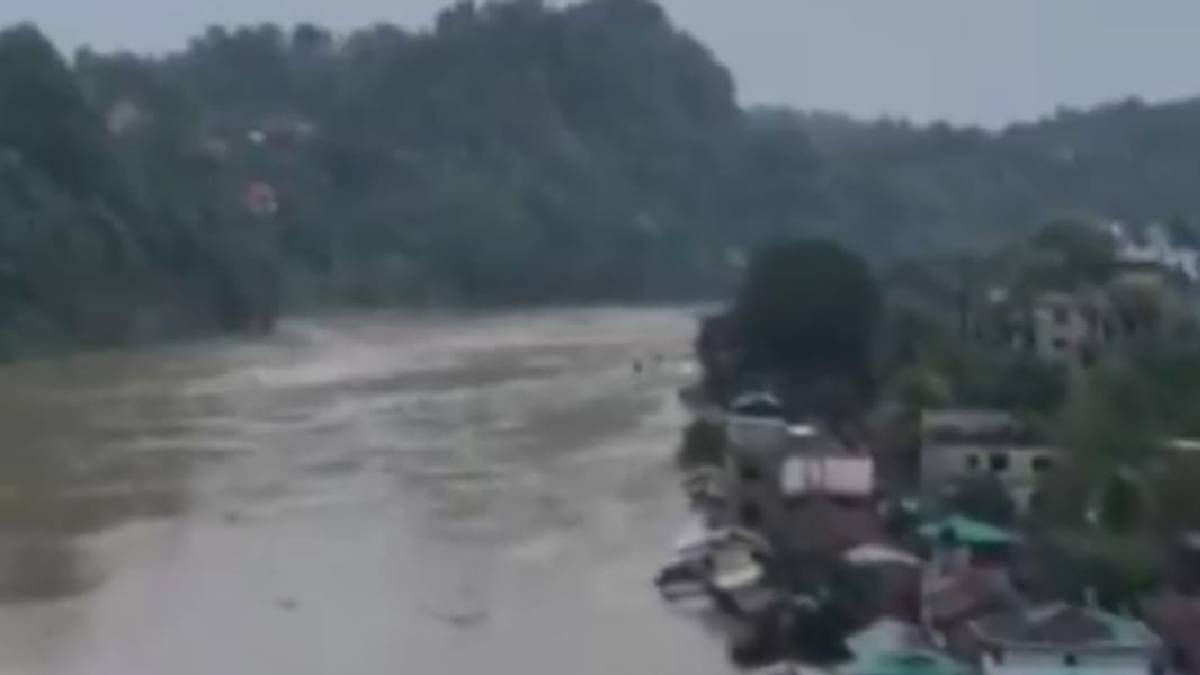 Bangladesh Flood Disaster Turns Deadly: 51 Killed, 39 Injured as Torrential Rains Trigger Widespread Devastation