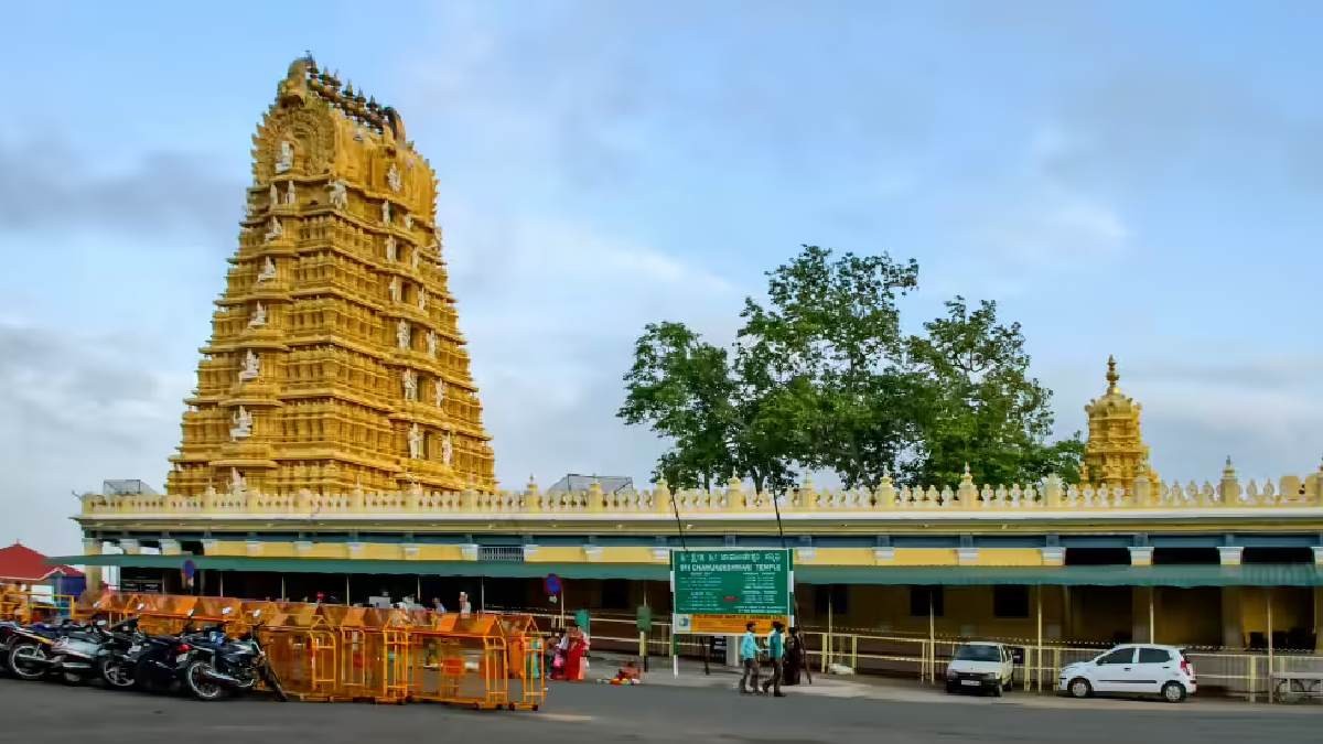 Mysuru Chamundi Temple Darshan Ticket Price Hiked 6 Times | Photo Credit: https://timesofindia.indiatimes.com