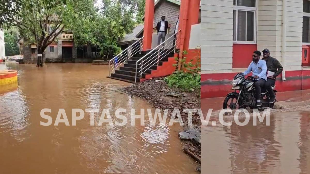 ನ್ಯಾಯದೇವತೆಯ ಆವರಣದಲ್ಲೇ ಅನ್ಯಾಯ - ಮಂಡಿಯುದ್ದ ನೀರಿನಲ್ಲಿ ನಡೆದೇ ಕೋರ್ಟ್ ಕಲಾಪಕ್ಕೆ ಹಾಜರಾದ ಚಿಕ್ಕೋಡಿ ವಕೀಲರು!!