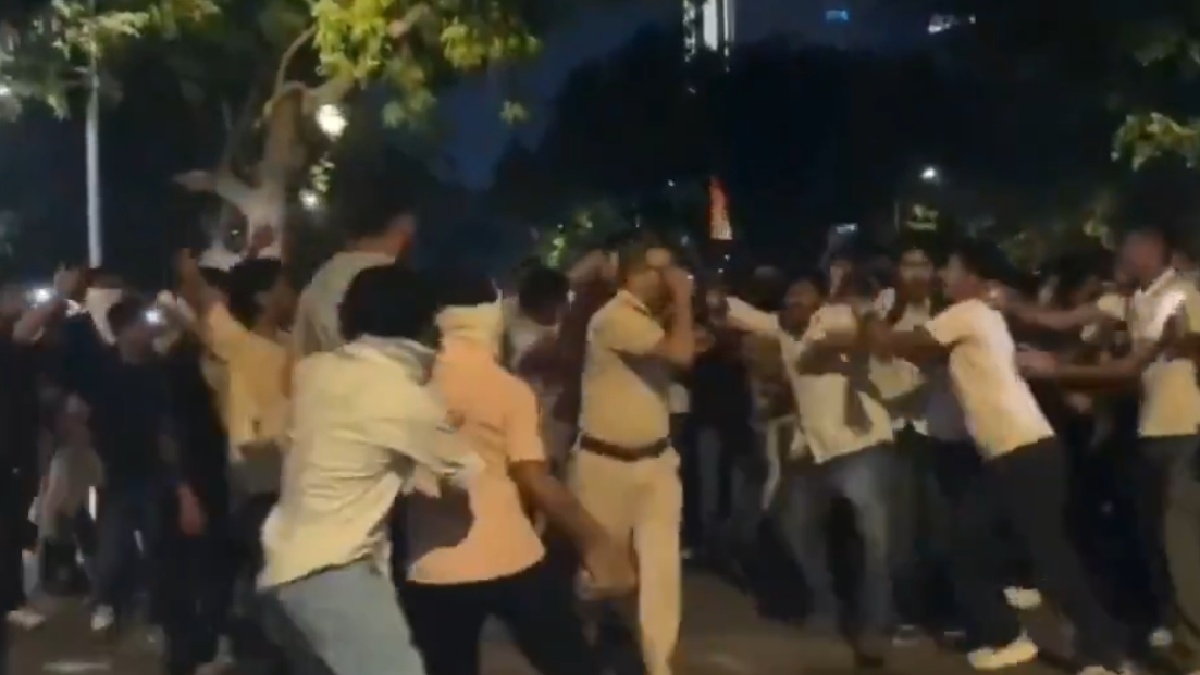 Fresh Clashes Near Jantar Mantar, Connaught Place Leave Police Injured; Tear Gas Used Amid CJP Protest
