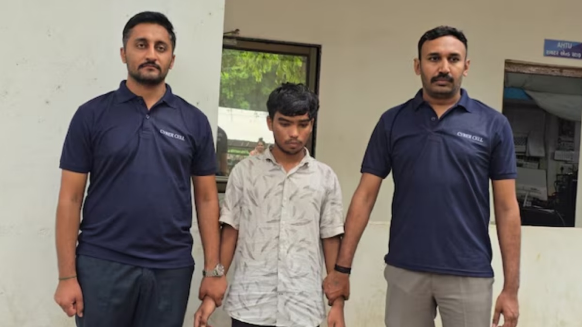 UP Teen Allegedly Created 121 Fake Android Apps for Cybercriminals; ₹64 Crore Fraud Under Investigation | Photo Credit: https://x.com/CryptoTimes_io