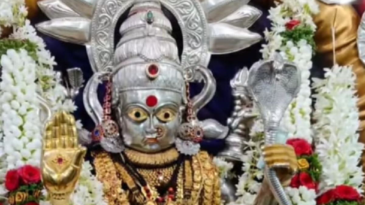 ದಾವಣಗೆರೆ ದುರ್ಗಾಂಬಿಕಾ ದೇವಿ ಆಭರಣ ಕಳವು ಪ್ರಕರಣ - ಪೂಜಾರಿ ವಿರುದ್ಧ ಆರೋಪ!!
