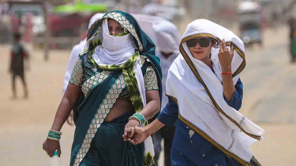 Delhi Sizzles with Hottest July Day in Two Years; ‘Feels Like’ Temperature Touches 48°C