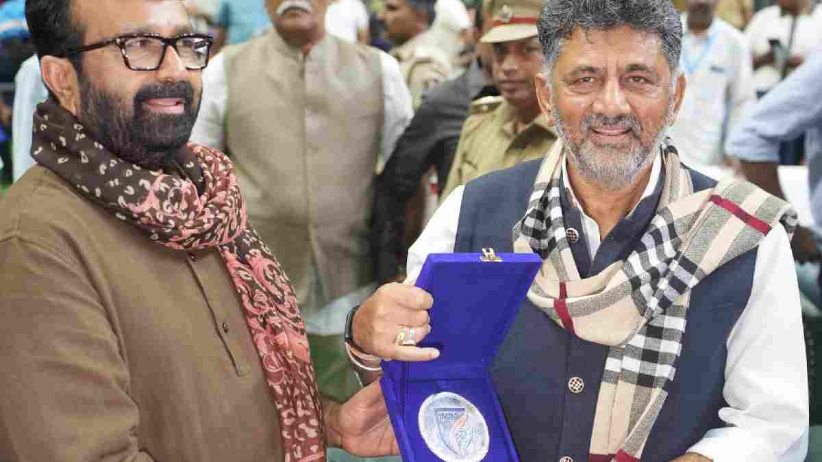 ಗ್ರಾಮ ಪಂಚಾಯಿತಿ ಮಟ್ಟದಲ್ಲಿ 'ಜೋಡೋ ಯುವಕರ ಸಂಘ' | Photo Credit: https://x.com/DKShivakumar