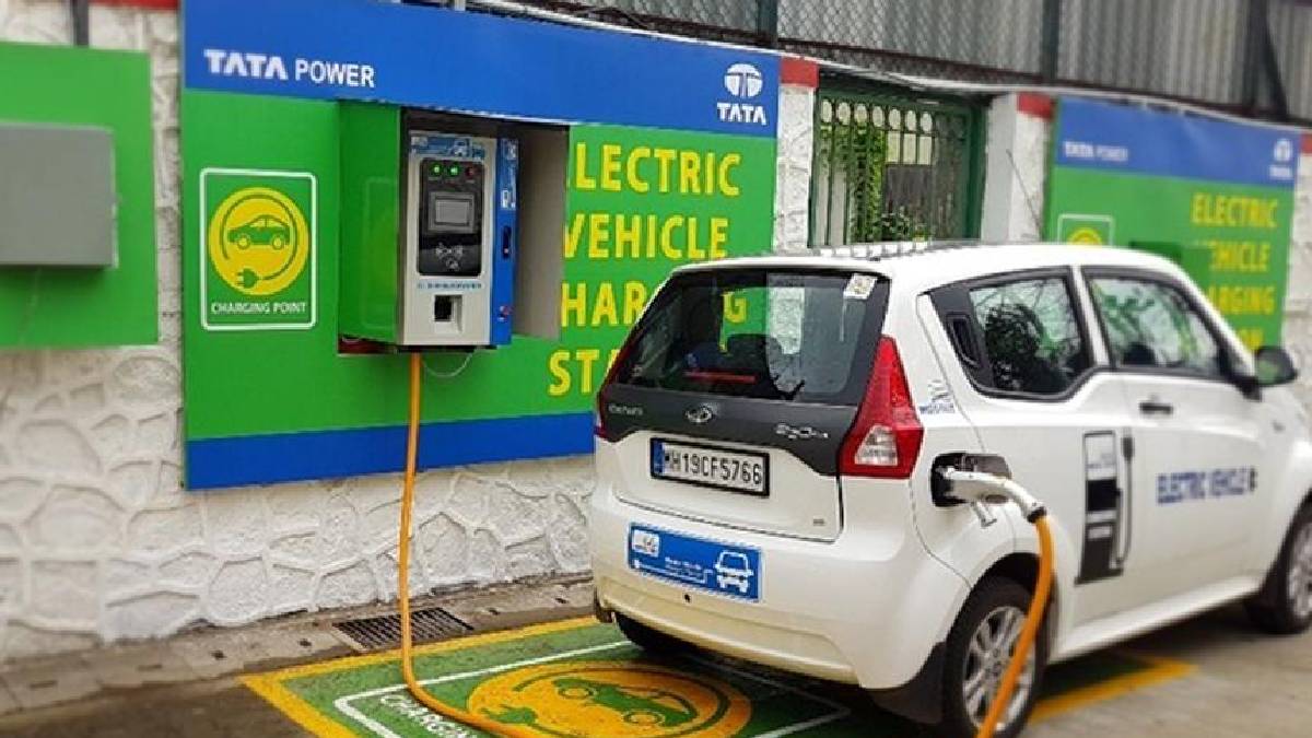 Electric vehicles charging in India | Photo Credit: https://www.facebook.com