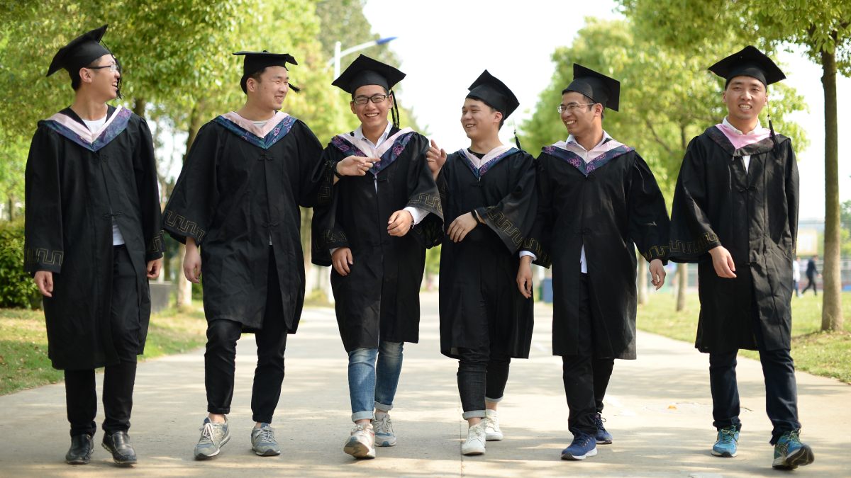 Trump Admin Weighs 0k Fee for International Students | Photo Credit: www.pexels.com