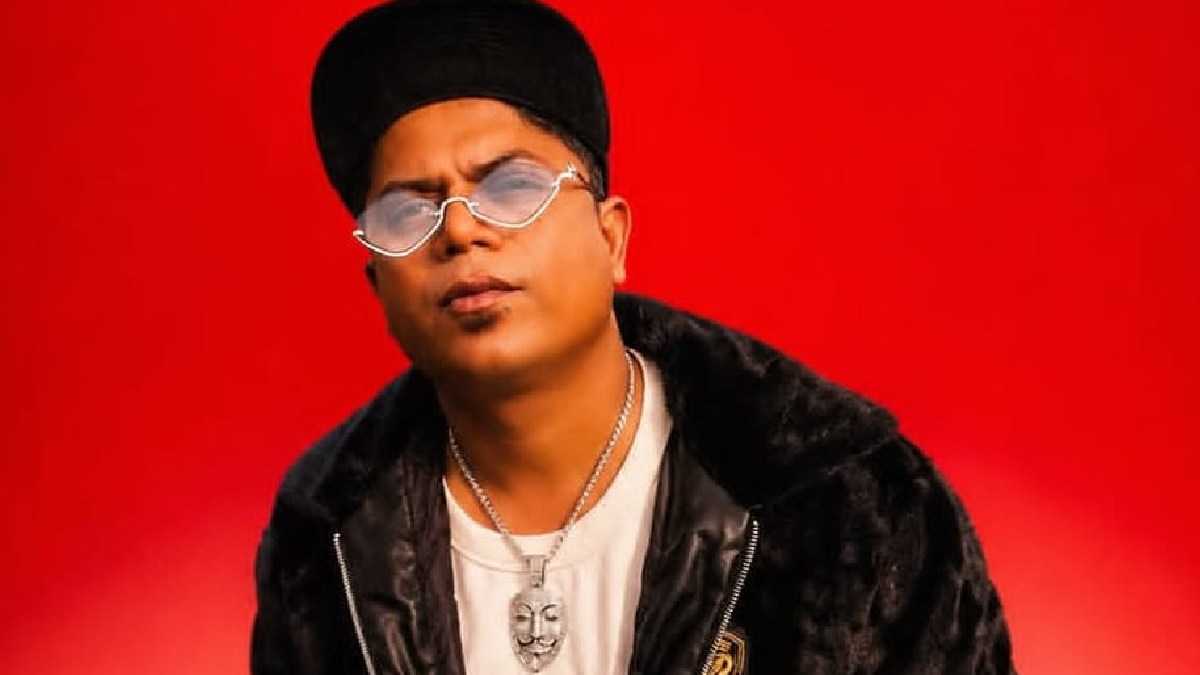 'Garam Kalakar' Releases Powerful Rap Song Backing Delhi Protest, Video Goes Viral